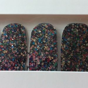 New in package color street